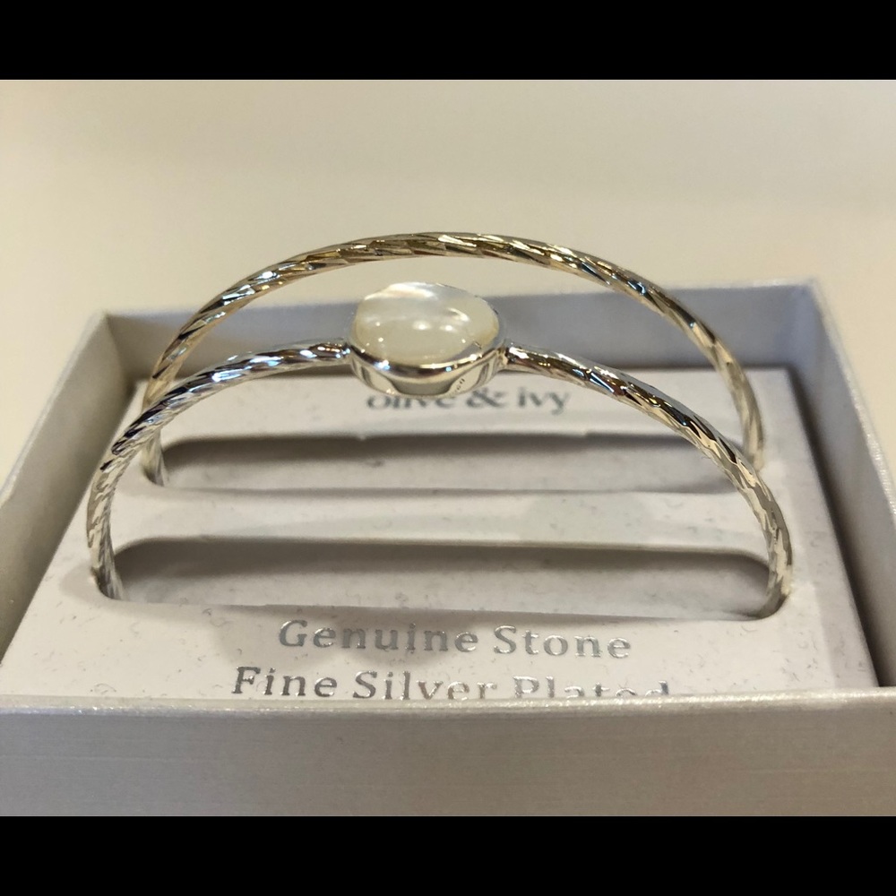 Beautiful Bracelet Set! - Picture 4 of 5